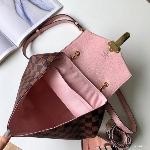 WIS Backpack CHANELapton Vuitton Louis 0816